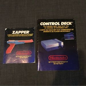 Vintage Nintendo NES Control Deck and Zapper Manuals Paperwork Retro‎ Gaming